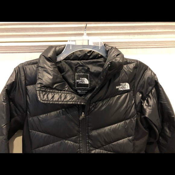 North Face Women’s Jacket - Picture 5 of 10